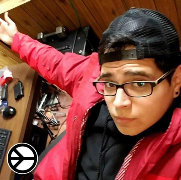 Do women find me attractive/ or just some ugly ass dude ๐๐?