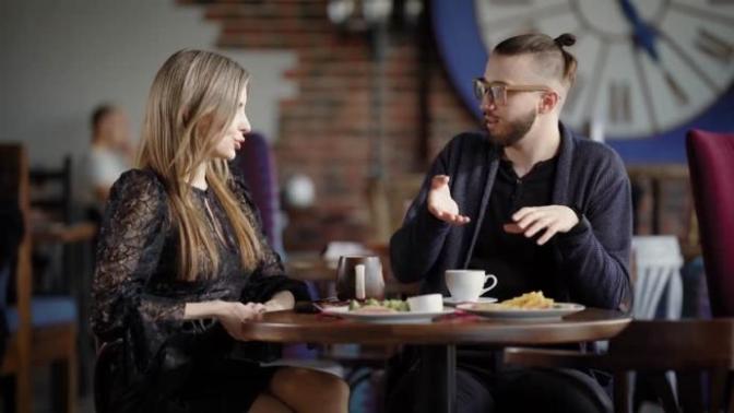 Why does my ex boyfriend want to take me out to lunch to "talk to me"?