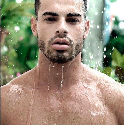Girls, Would you rather big lips or thin lips?