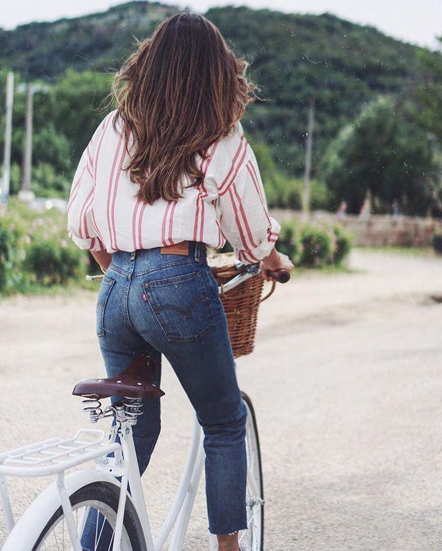 Guys, Is it really true that you DESPITE loose jeans / mom jeans?
