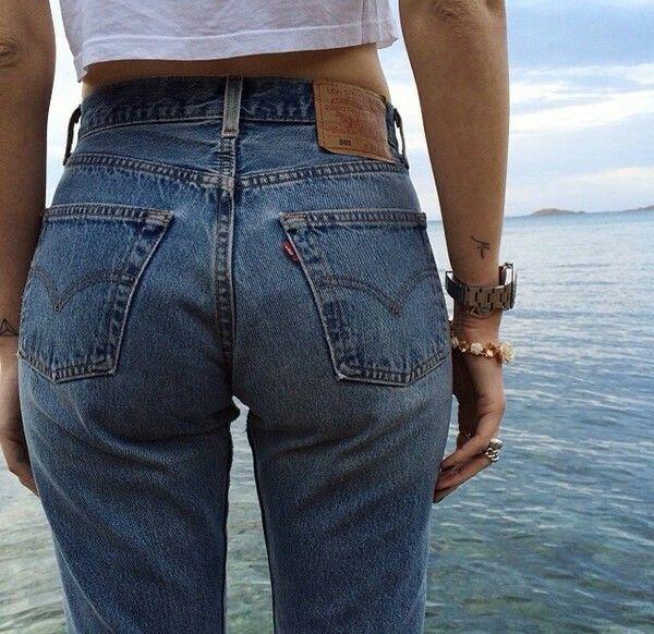 Guys, Is it really true that you DESPITE loose jeans / mom jeans?