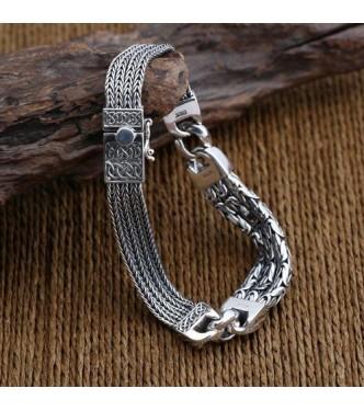 What do you think of guys wearing jewelry?