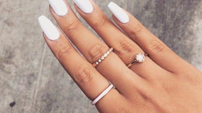 Do you guys like girls with acrylic nails?