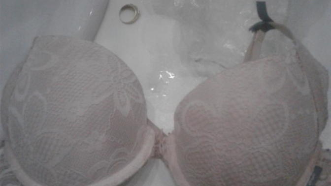 Girls, what bra size is this bra?