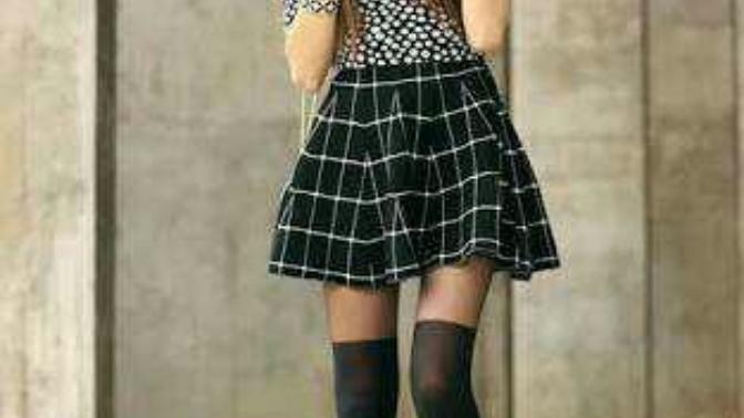 Guys: Do you find knee high socks attractive? Girls: Do you like to wear these kind of socks?