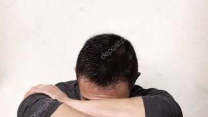 Would a guy kiss a girl's hand or shoulder if he's not into her?