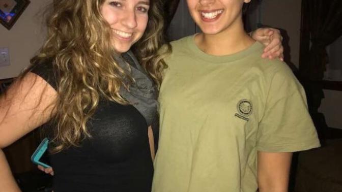 Heyo
How old do we look?
Are we cute together?
And what would you change about our looks to make us prettier?