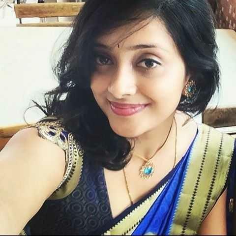 What do you think of all those selfies girls post on social media??