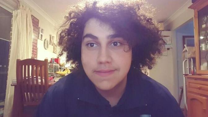 Is he cute? Rate out of 10. Would you date? Best and worst feature?