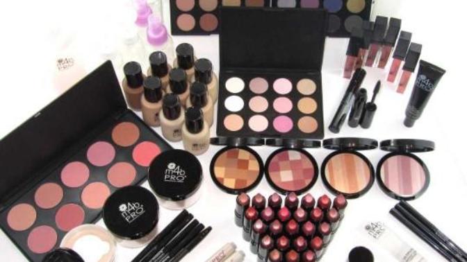 Girls wearing makeup?