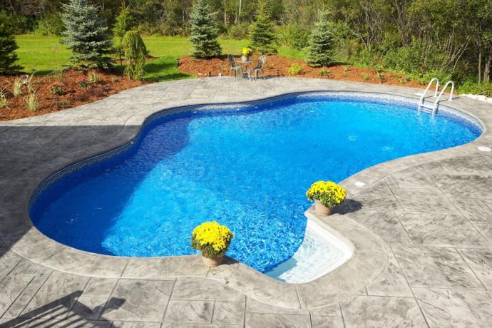 Beaches vs Pools?