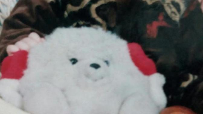 Share pictures of you when you were a kid / young?