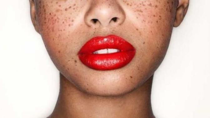How does it feel to kiss a girl with thick lips?
