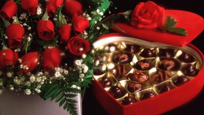 Do boyfriends expect anything from girlfriends on Valentine's Day?