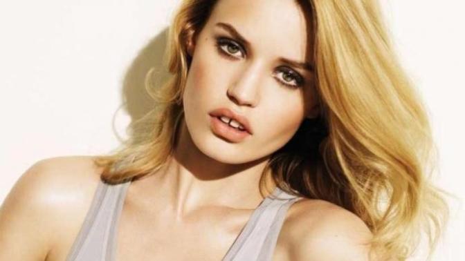 What do you think of girls with a gap in between their front teeth?