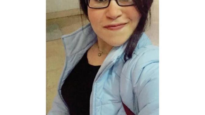 Guys, Rate this girl? How does she look?