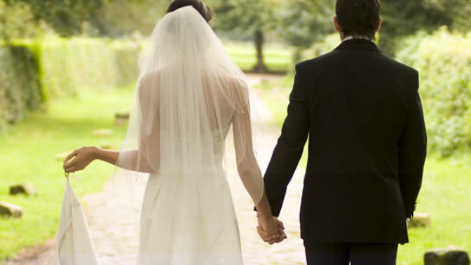 To fix today's problems, should society go back to a "no sex before marriage" rule?