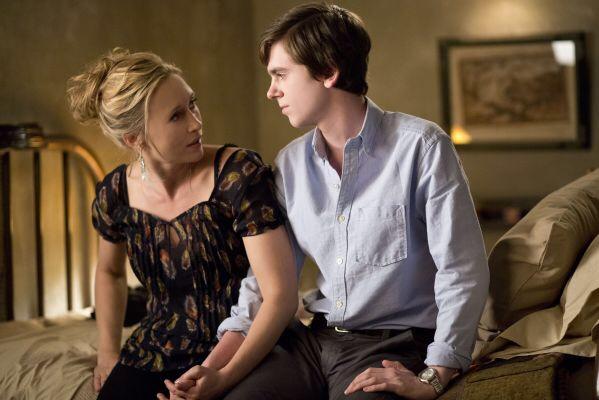 does the Oedipus complex, from a mother to her son exist?