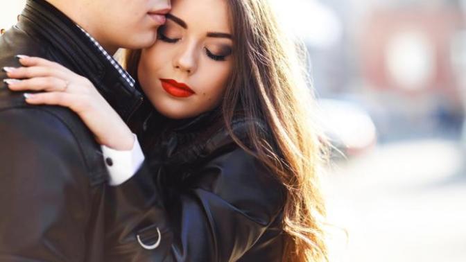 Who has a higher chance of dating out of their league, men or women?