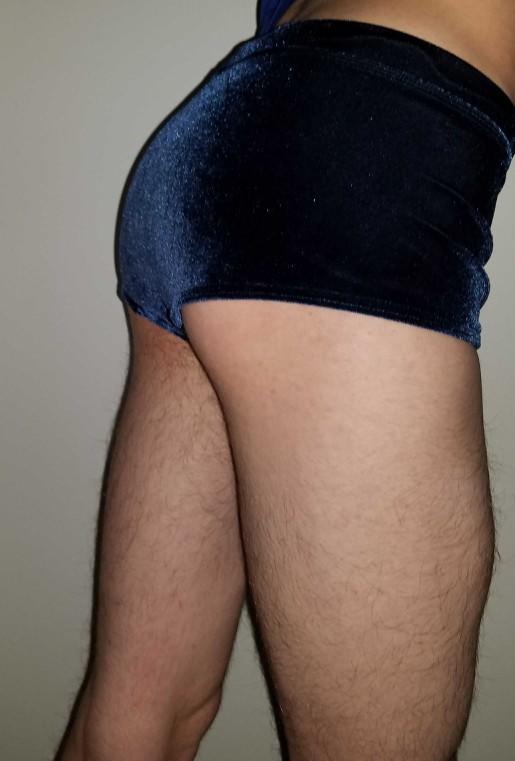 Do women like these kinds of shorts on guys??