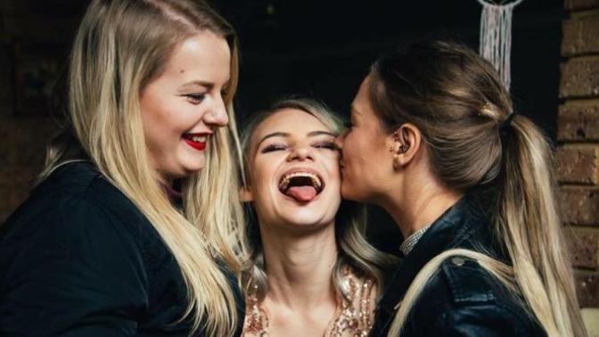 Hey guys and girls
How do I get some space and privacy with my girlfriend without being rude?
Her sister is very clingy/always with her?