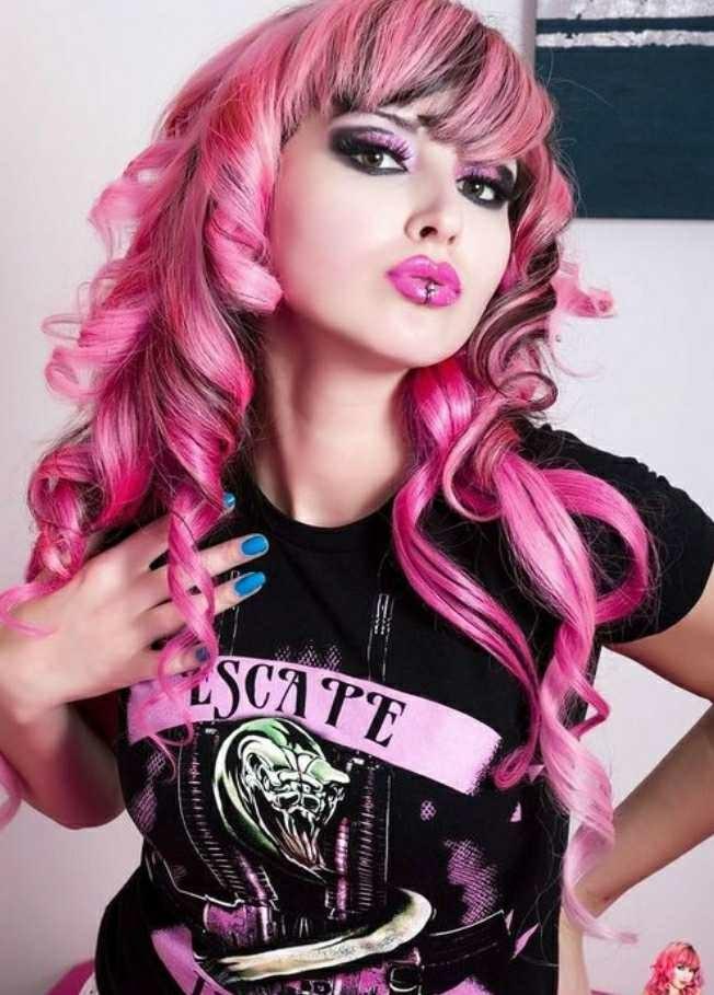 Guy gagers...Do you sterotype women with pink, blue, Green, yellow, and other unique colored hair as feminist??