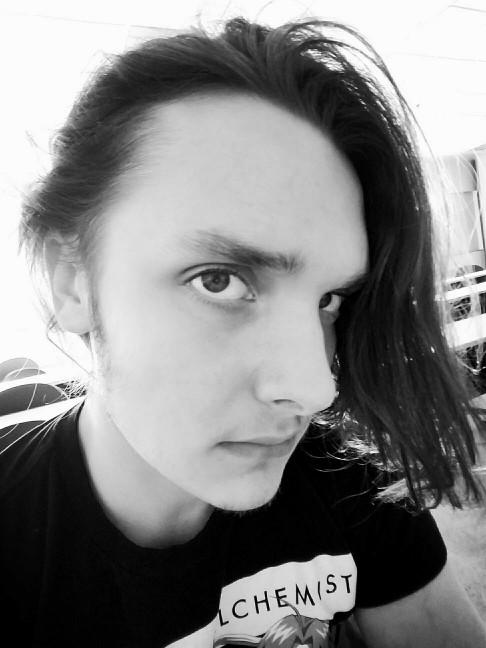 People with long hair! Whats your default hairstyle??