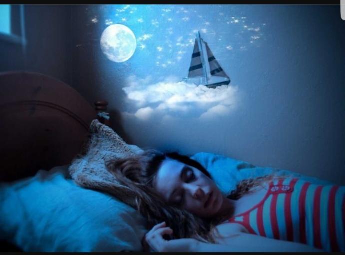 Why am i dreaming a lot nowadays? 🌌?
