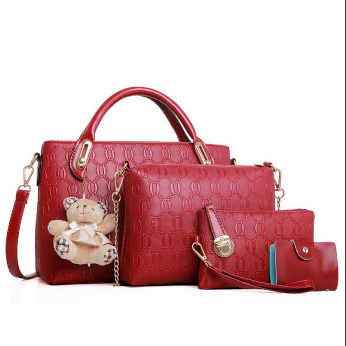 Girls, do you like to wear accessories? Guys, do you like a "high accessory girl"?