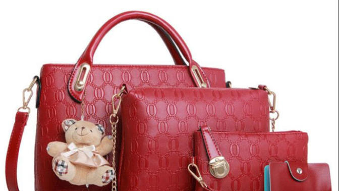 Girls, do you like to wear accessories? Guys, do you like a "high accessory girl"?