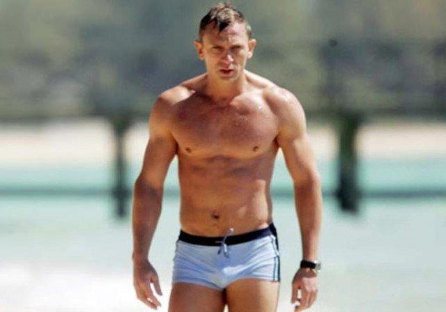 WHO IS YOUR FAVORITE JAMES BOND ACTOR?