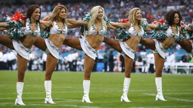 What is the appeal for people to become cheerleaders?