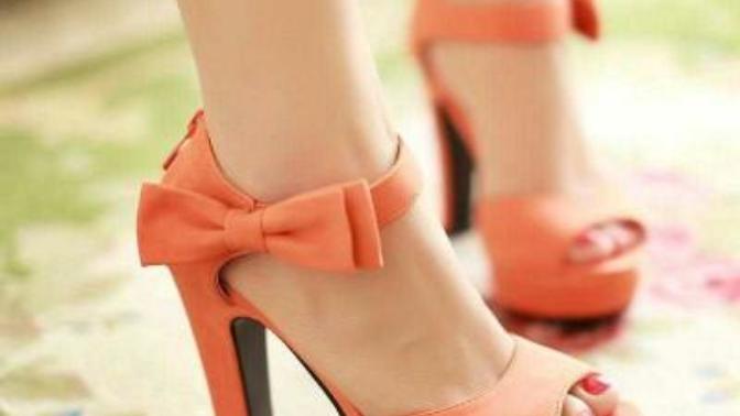 Girls, if a guy or your Bestfriend gives you a gift like this for your Birthday, what do you think about the guy?