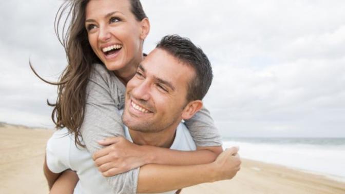 How will you describe the perfect woman, physical and psychological traits. Write a texte to expresse yourself about love and feeling and projects?