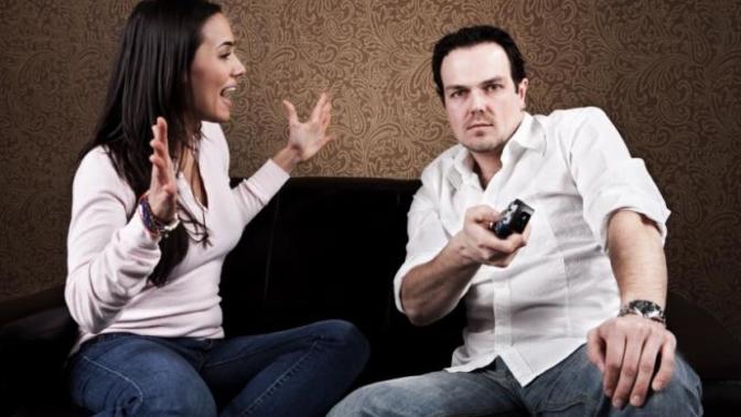 How do I deal with my emotionally unavailable boyfriend?