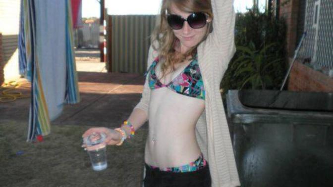 I’m not too skinny to be attractive right?
Am I pretty?
I’m always worried I’m to thin to be pretty or that I’ll get to fat if I eat more?