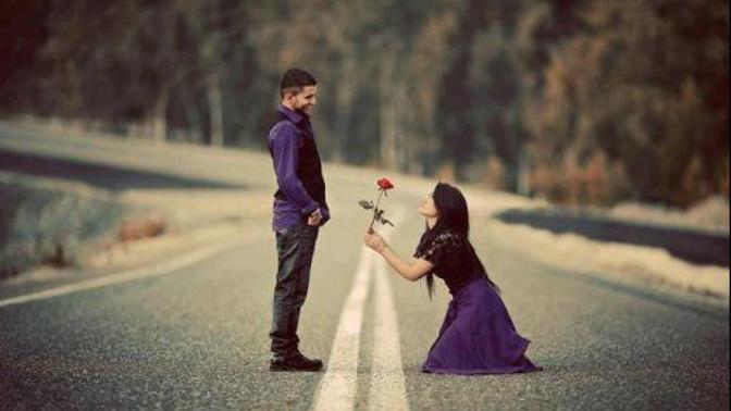 Is it appropriate for a woman to propose a man?