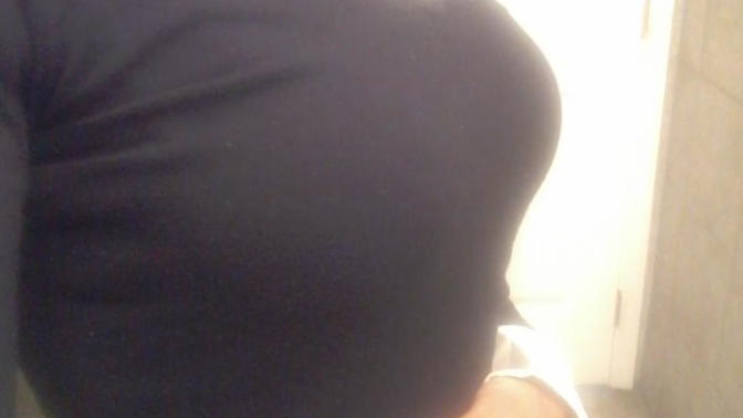 More cleavage / sizing for the "apple" body shape?