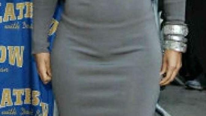 Does my hot aunt want out?