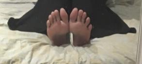 Is it a turn off if your girlfriend has really long toes?