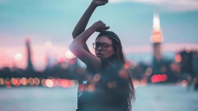 Guys what are some things that INTIMIDATE you about WOMEN?