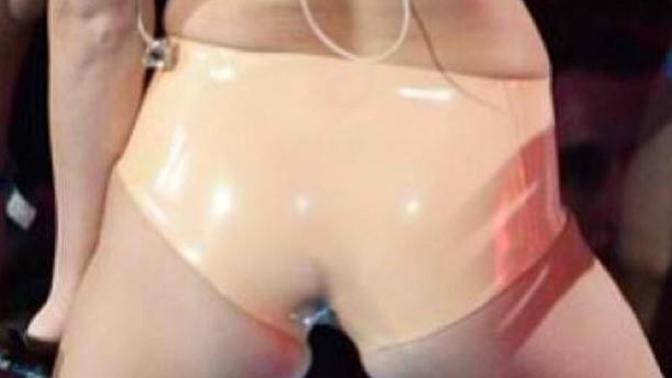 Would you date a girl with pancake butt?