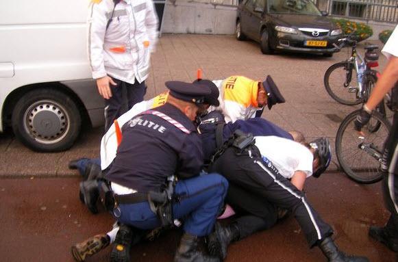 Cops will begin confiscating expensive clothes from people who look poor:Do you think this is discrimination or justified?