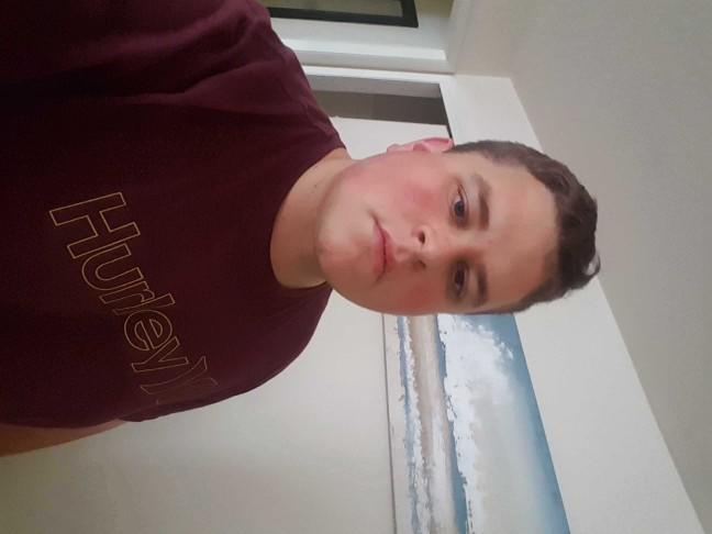 I hate my life I'm 24 never had a girlfriend or been kissed still a virgin never a date even and no good looking girls want me I'm fat ugly and short?