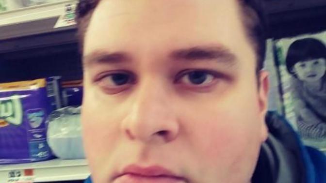 I hate my life I'm 24 never had a girlfriend or been kissed still a virgin never a date even and no good looking girls want me I'm fat ugly and short?