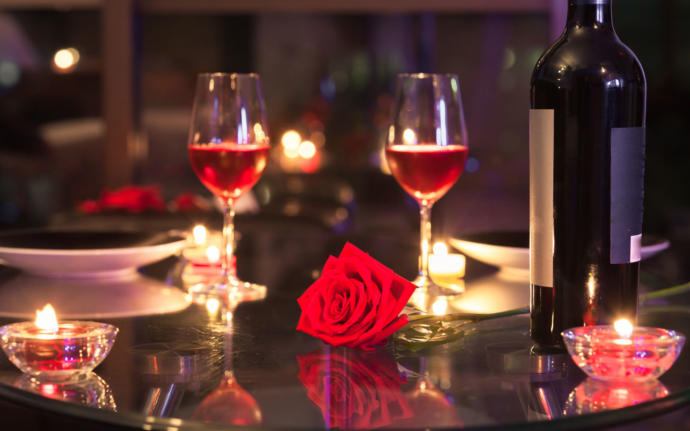 What would you order on a romantic dinner date?