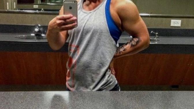 What do guys think of girls with this kind of body? sexy, too fit, too thick, etc?