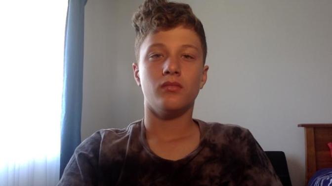 Am I ugly and should I change my hair?
