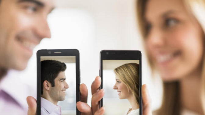 Online "dating"... Would you try and make plans with her again, if the first time she wasn't sure?