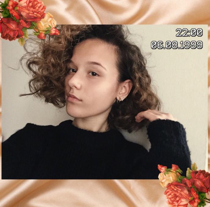 Does she give you lgbt vibes?